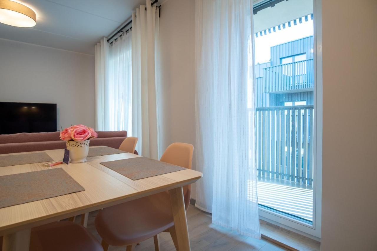 Dream Stay - Brand New Apartment With Balcony & Free Parking Таллин Экстерьер фото